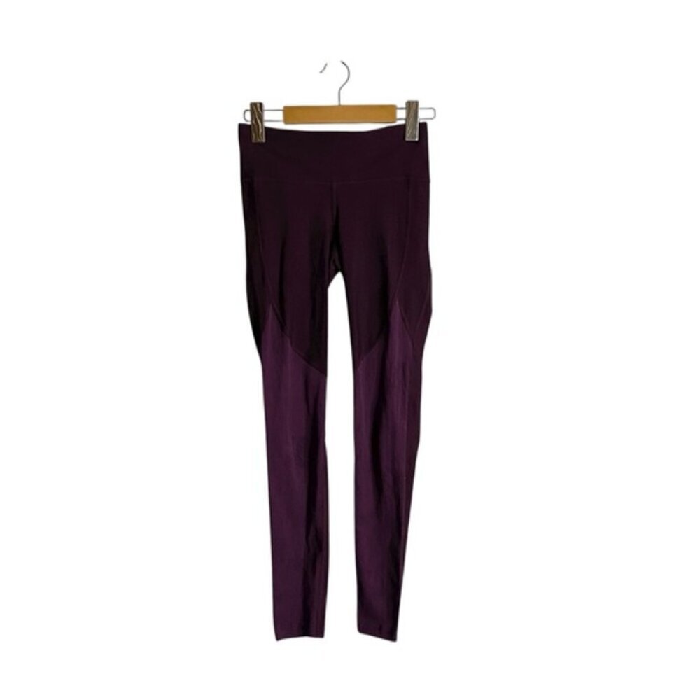 Under Armour Women's Purple Athletic Wear 7/8 Leggings